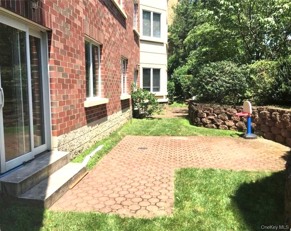 171 Great Neck Road # 1A, Great Neck, NY 11021