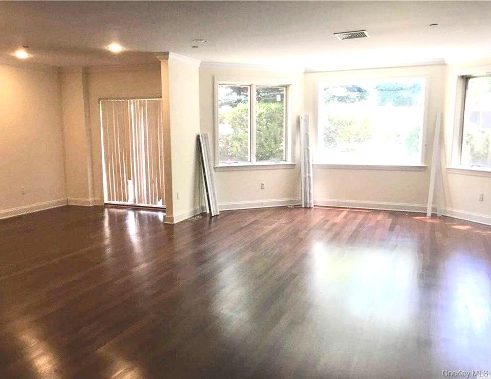 171 Great Neck Road # 1A, Great Neck, NY 11021