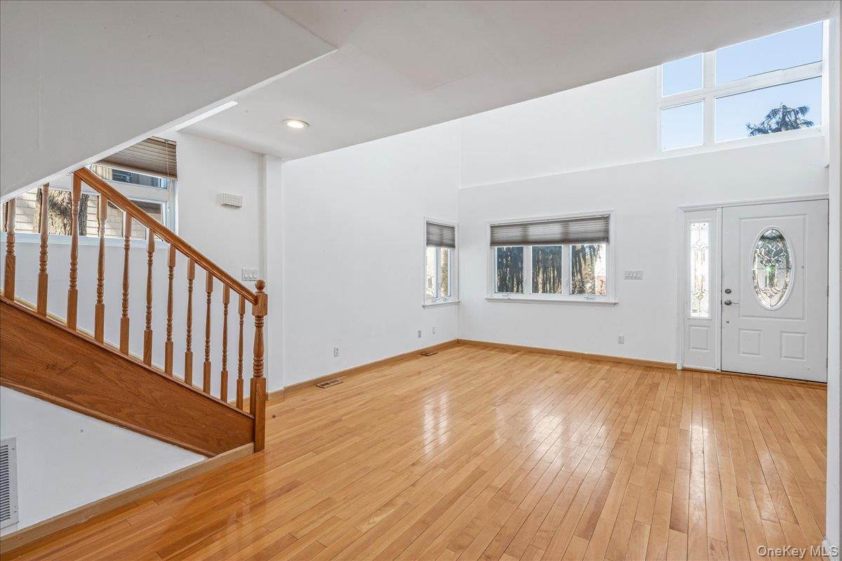 157-40 9th Avenue, Beechhurst, NY 11357