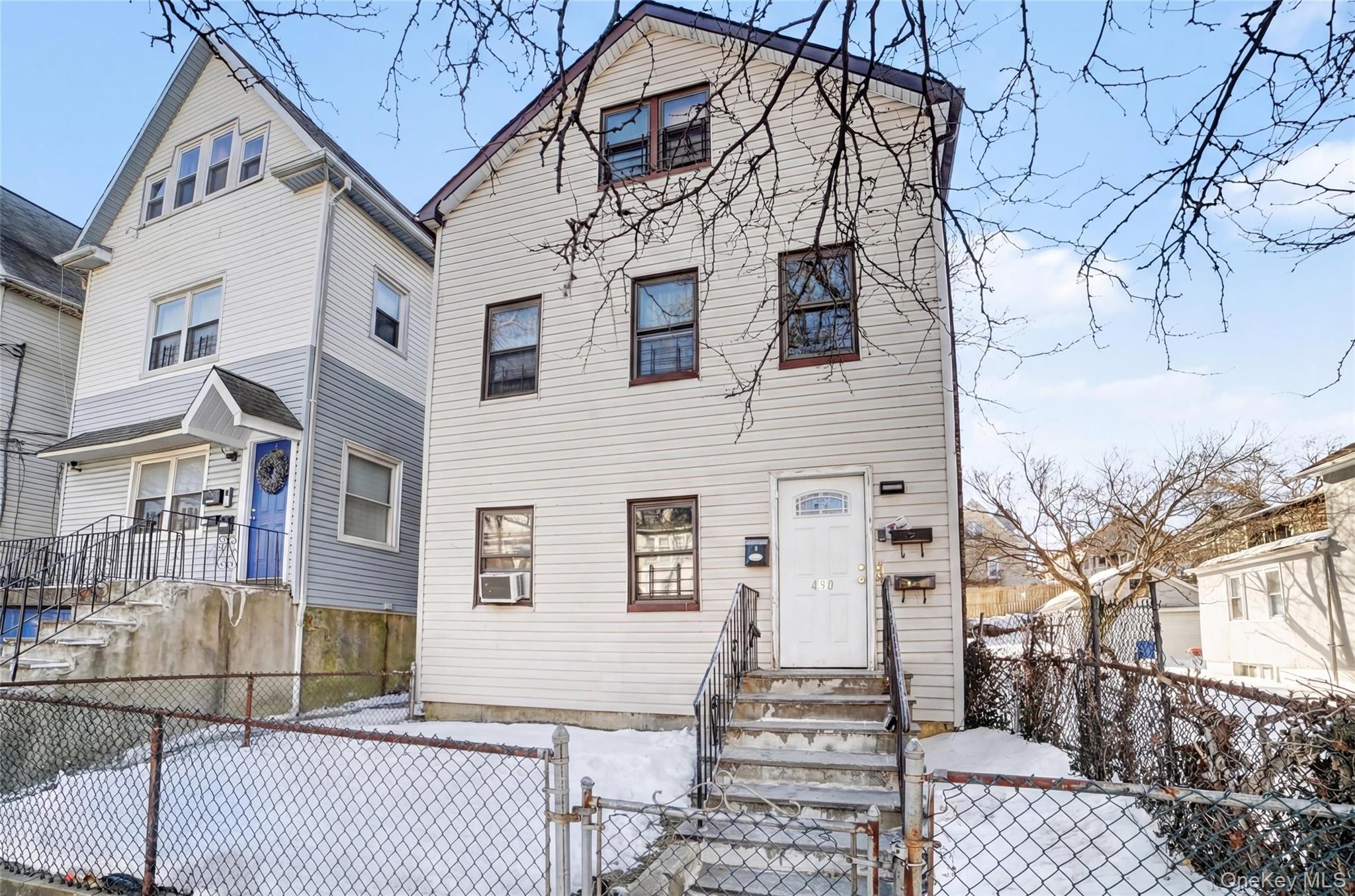 420 S 9th Avenue, Mount Vernon, NY 10550