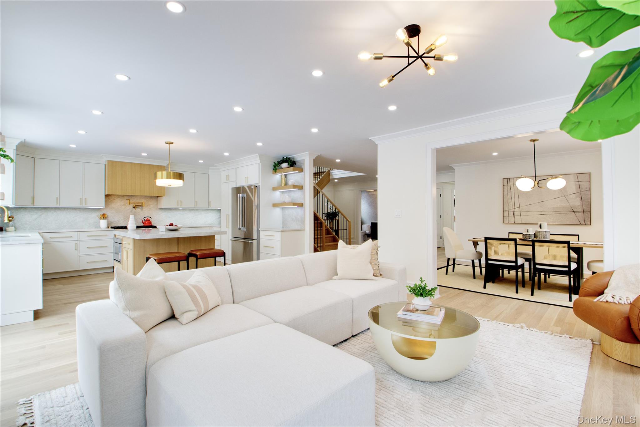 30 4th Street, Manhasset, NY 11030