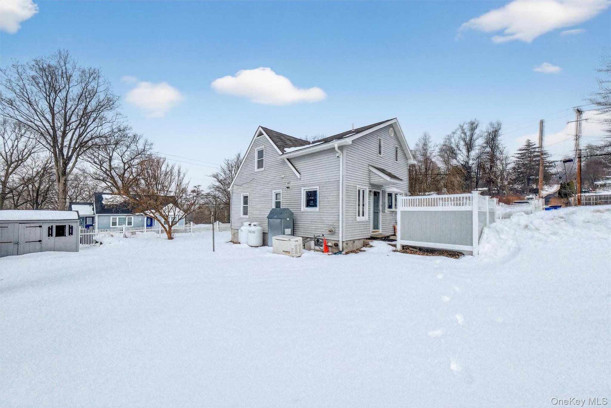 31 Oneonta Road, Carmel, NY 10512