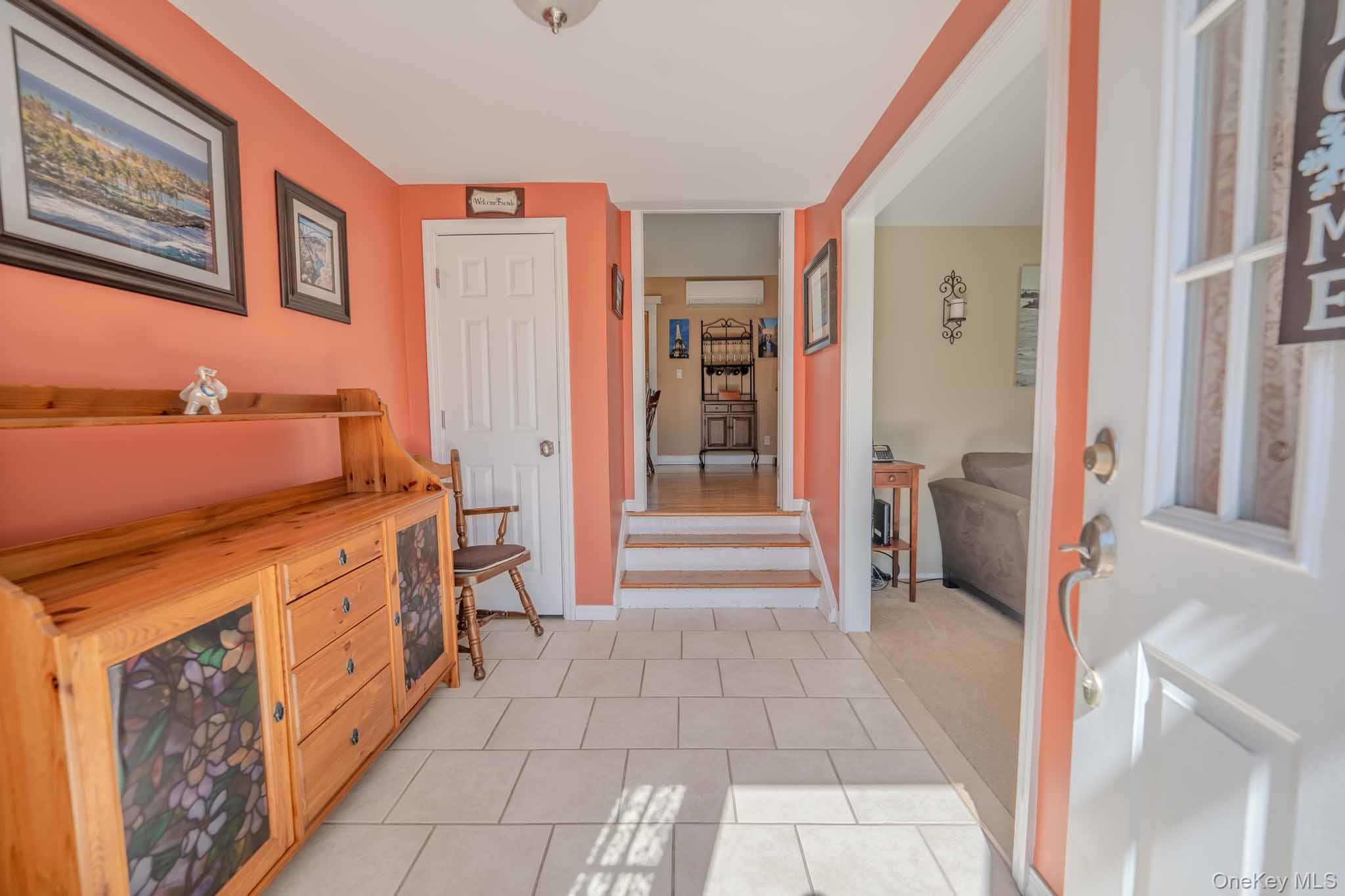 519 Gwynn Street, Babylon, NY 11702