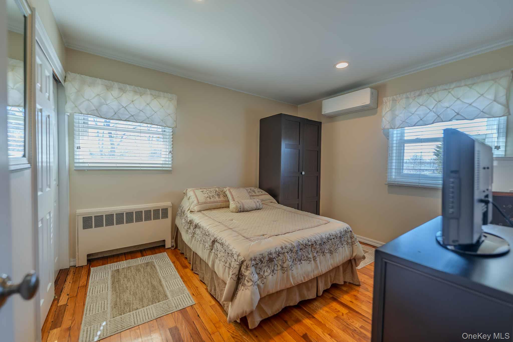 519 Gwynn Street, Babylon, NY 11702