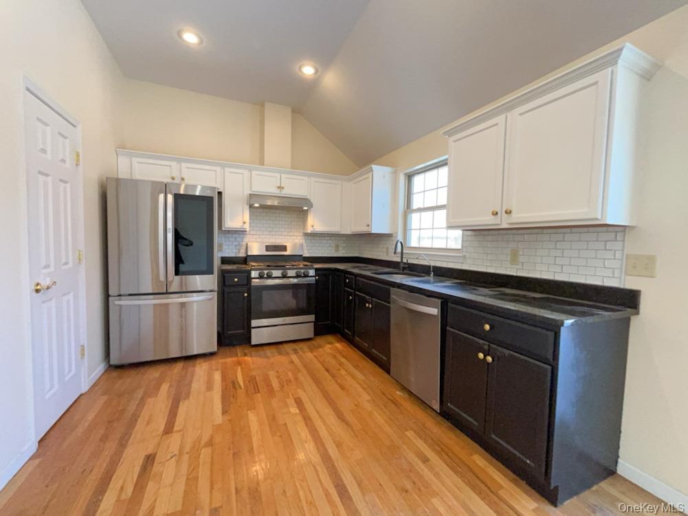 2 Fieldstone Drive, New Paltz, NY 12561