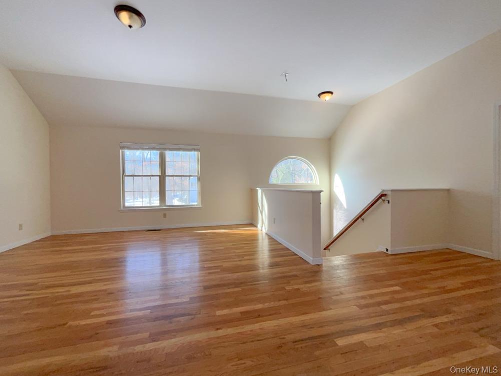 2 Fieldstone Drive, New Paltz, NY 12561