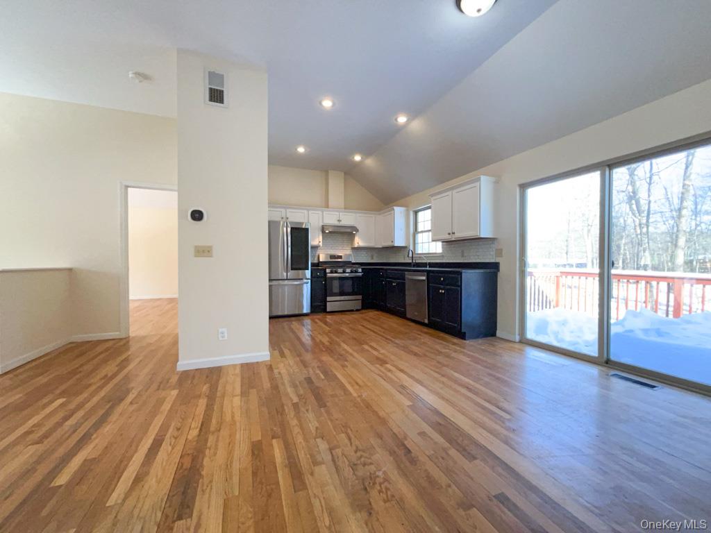 2 Fieldstone Drive, New Paltz, NY 12561