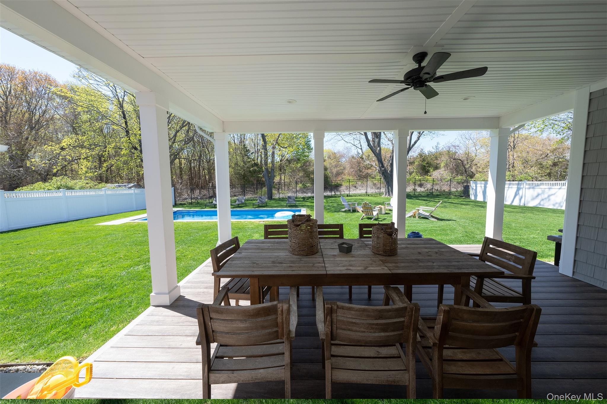 700 Gin Lane, Southold, NY 11971