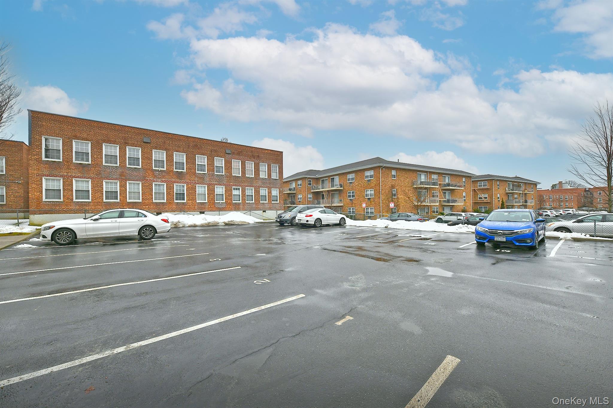 80 Lincoln Avenue # A6, Rockville Centre, NY 11750