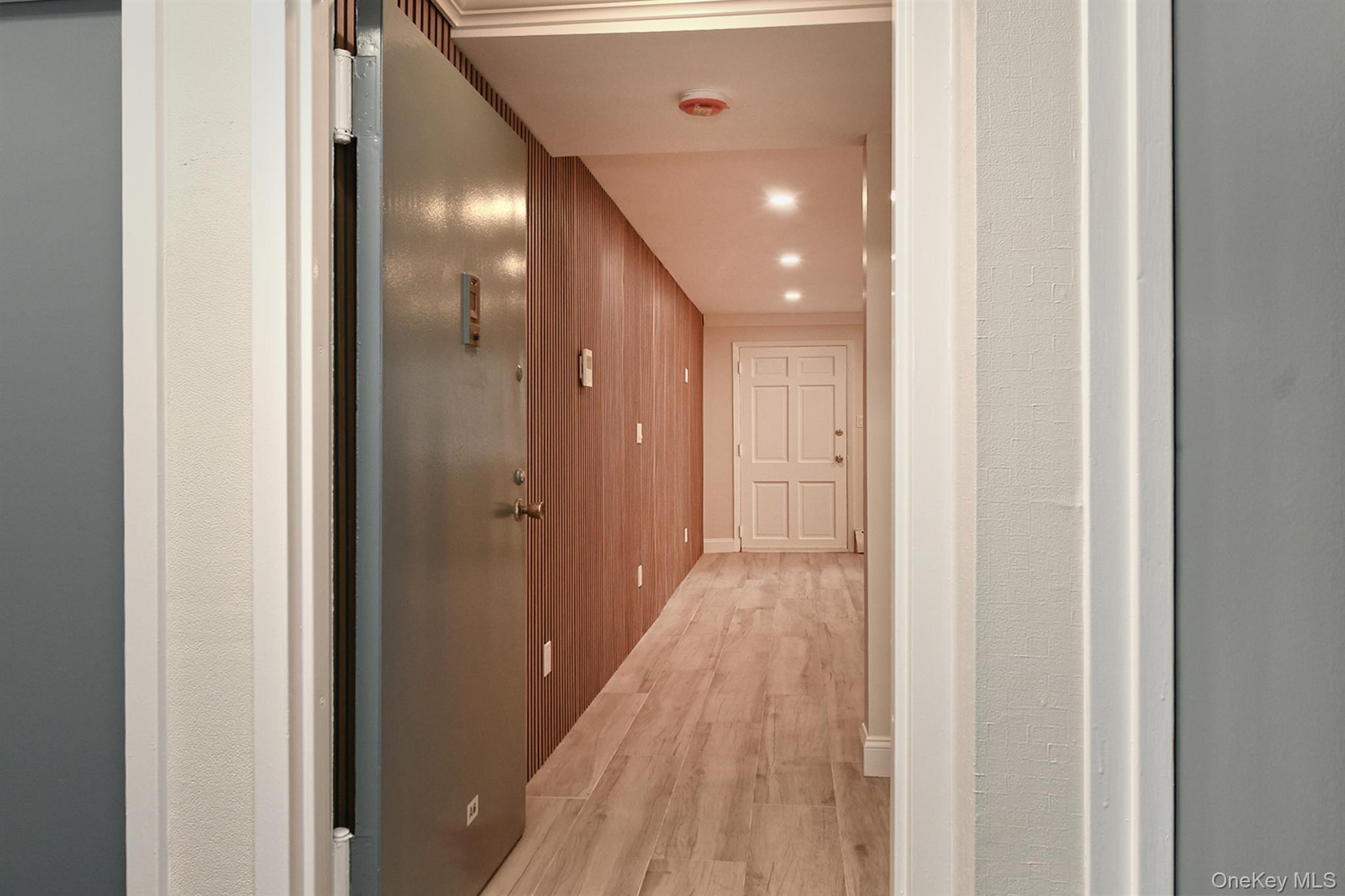 80 Lincoln Avenue # A6, Rockville Centre, NY 11750