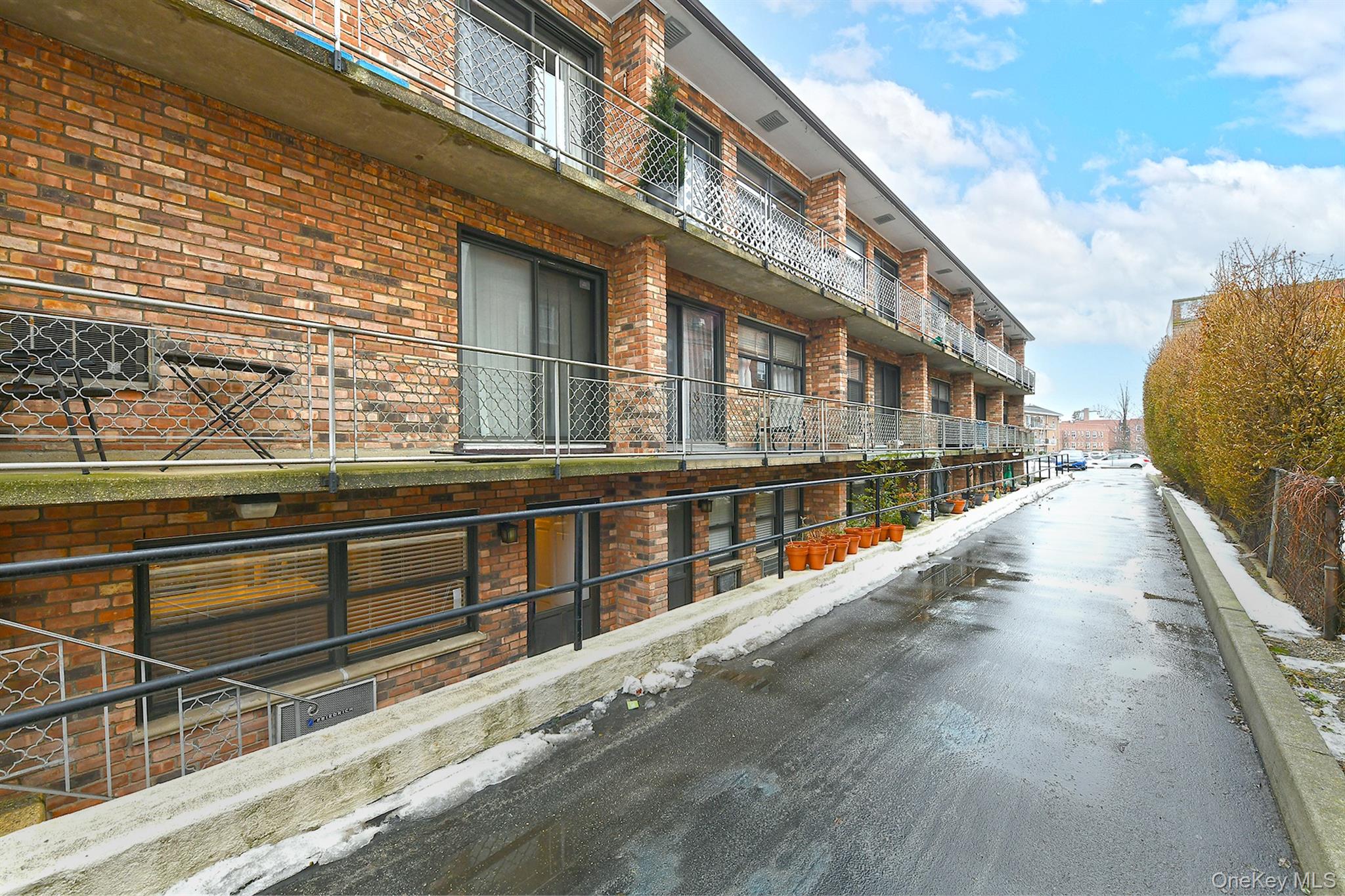 80 Lincoln Avenue # A6, Rockville Centre, NY 11750