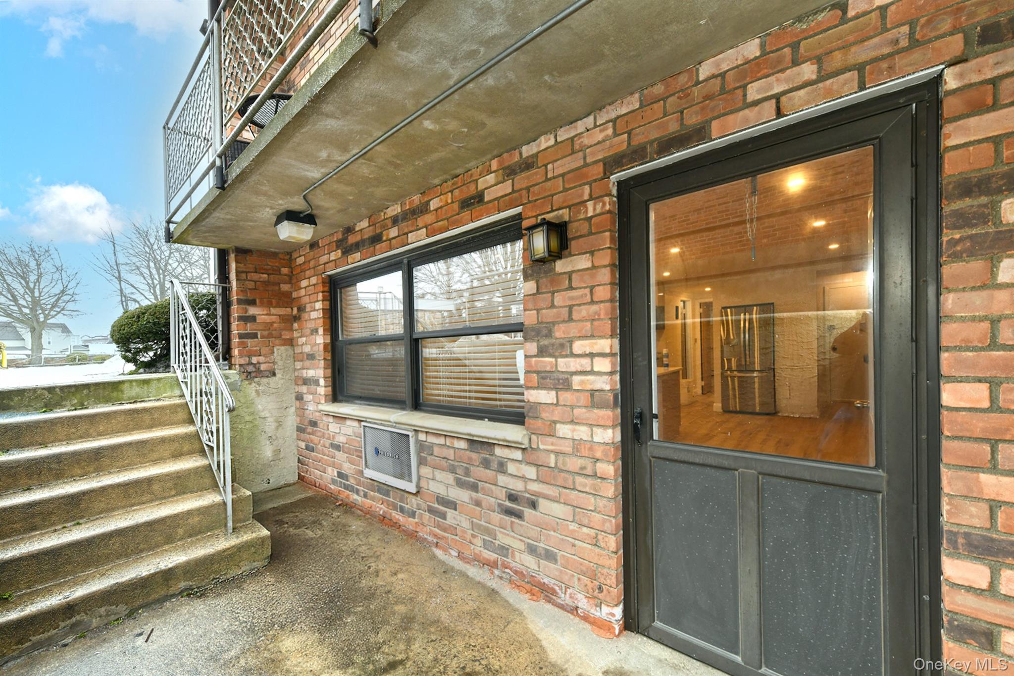 80 Lincoln Avenue # A6, Rockville Centre, NY 11750