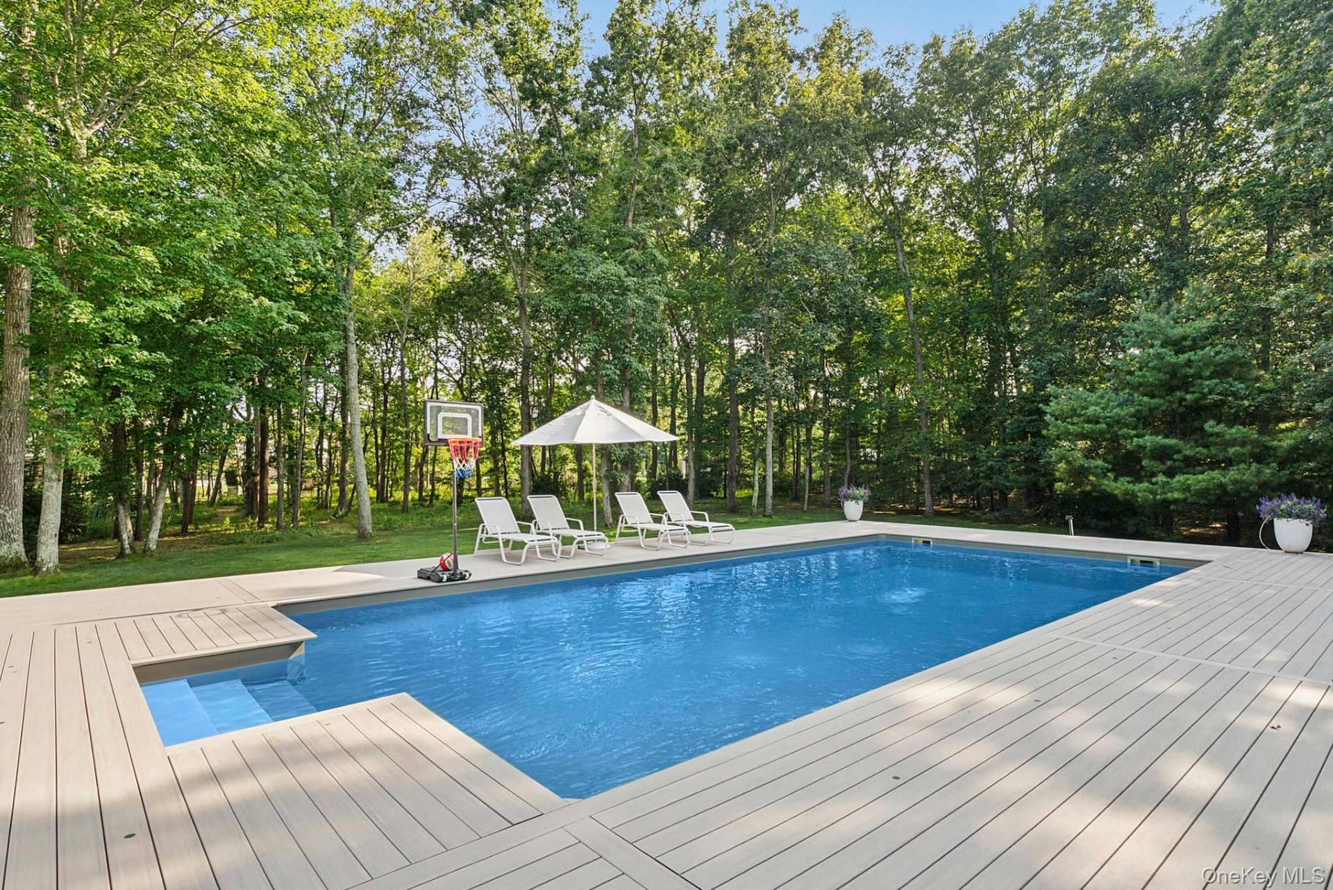 39 Fresh Pond Road, Sag Harbor, NY 11963