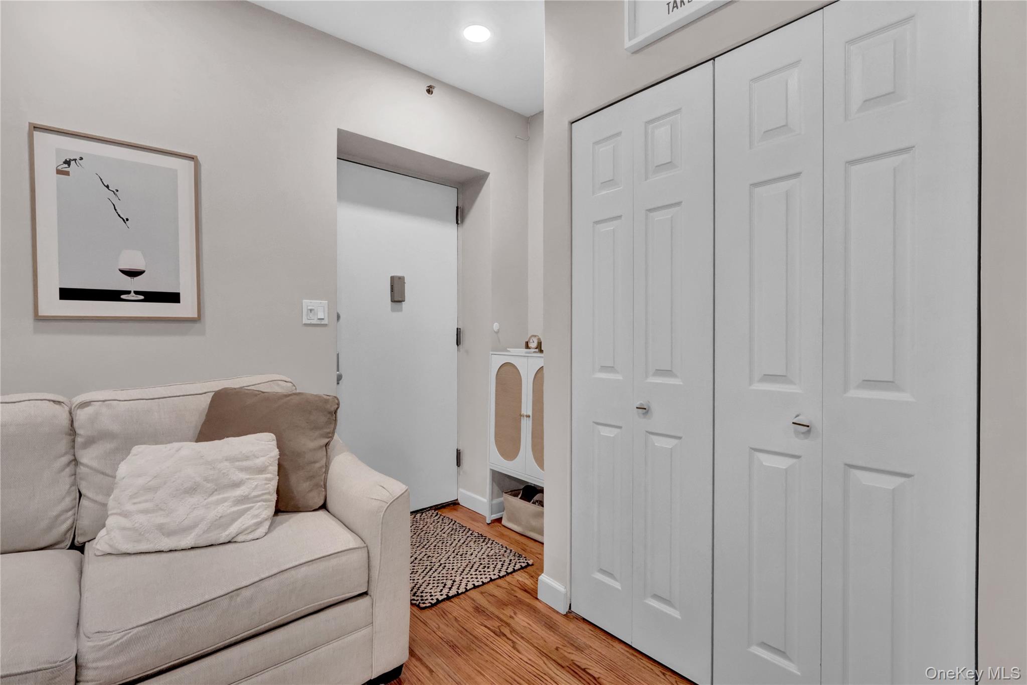 25 W Broadway # 110, Long Beach, NY 11561