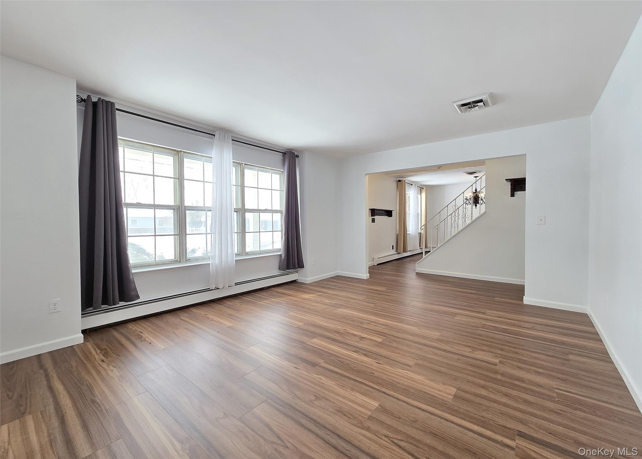 43 Fallen Leaf Road, Holbrook, NY 11741