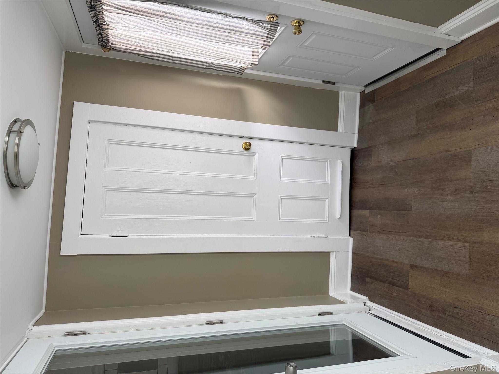 31 Ireland Place, Amityville, NY 11701