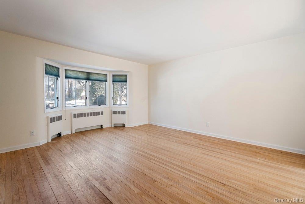 91 Drake Street, Malverne, NY 11565