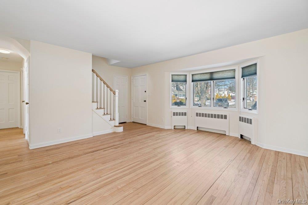 91 Drake Street, Malverne, NY 11565