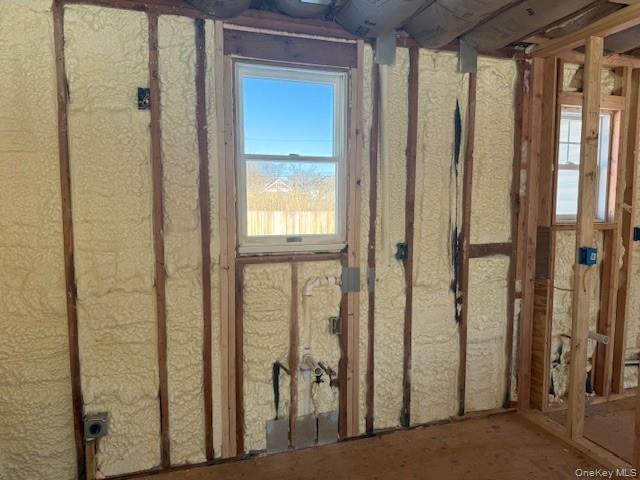 17 Bayport Road, Mastic Beach, NY 11951