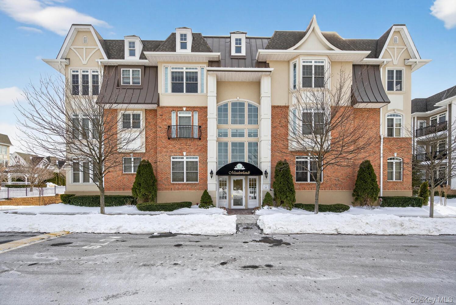 366 Roosevelt Way, Westbury, NY 11590