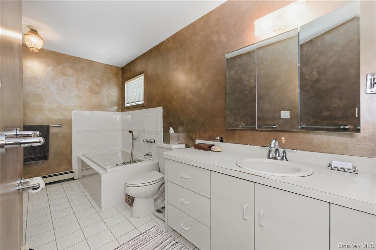 14 Vinton Street, Long Beach, NY 11561