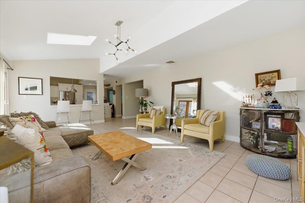 14 Vinton Street, Long Beach, NY 11561