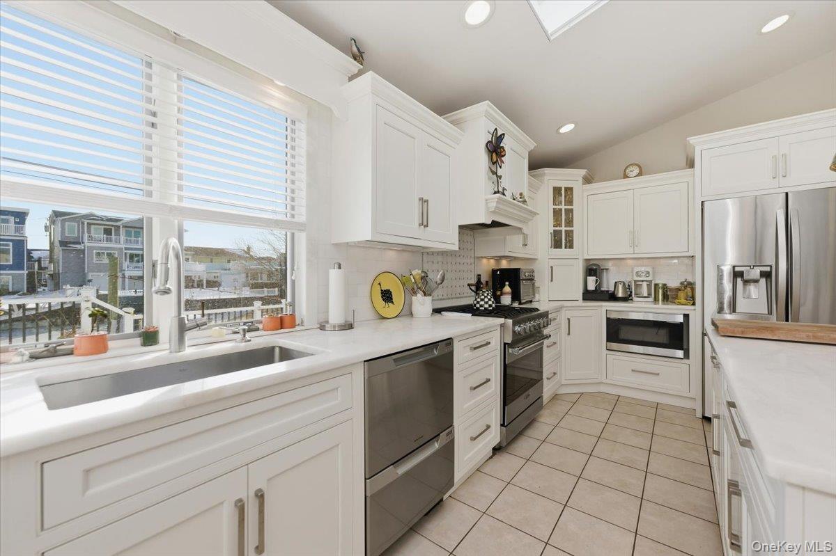 14 Vinton Street, Long Beach, NY 11561