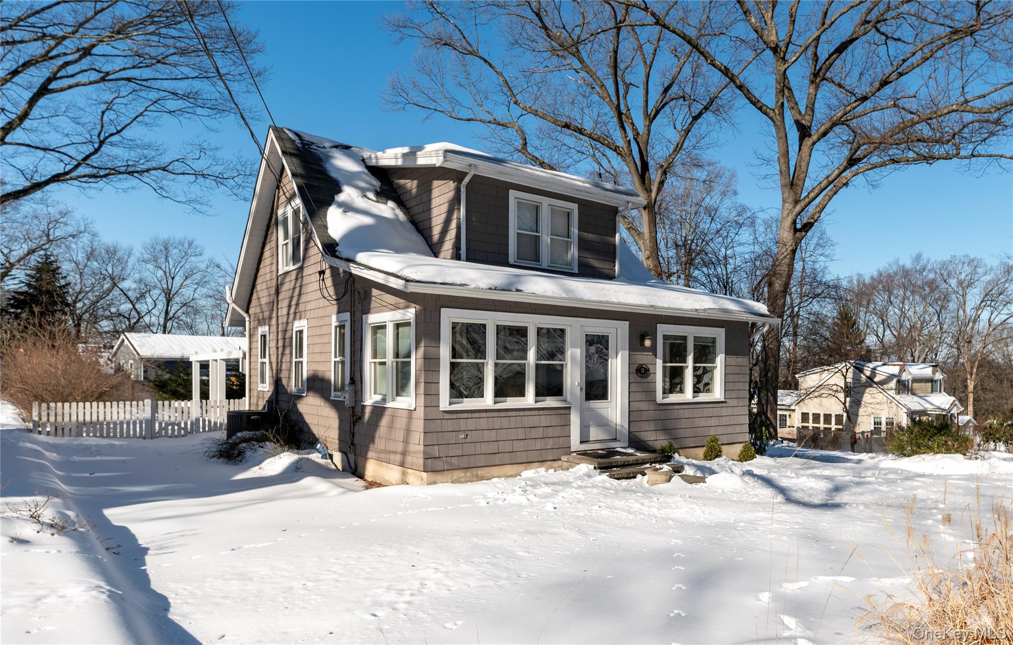 33 Forest Glen Road, Valley Cottage, NY 10989