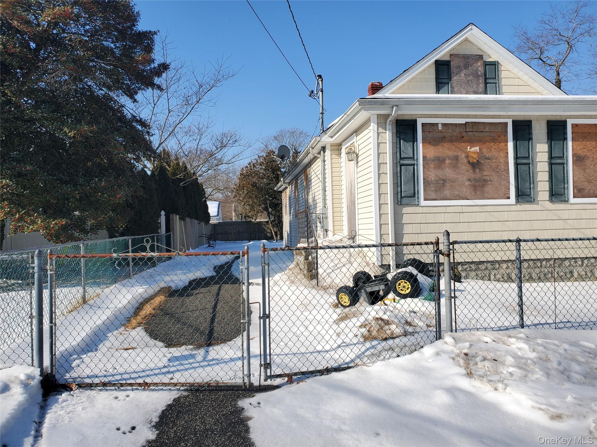 30 Franklin Avenue, Mastic, NY 11950