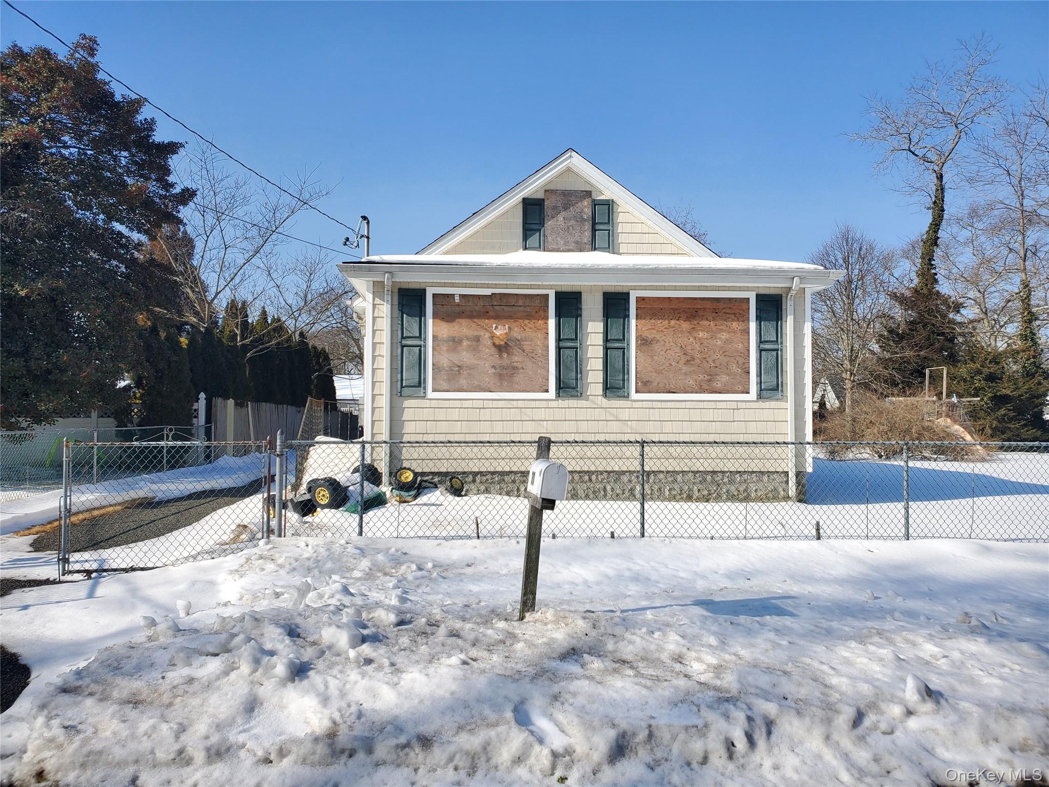 30 Franklin Avenue, Mastic, NY 11950