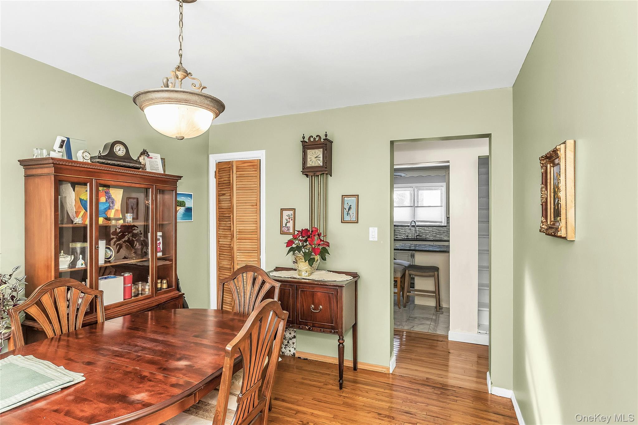 622 Wellelein Road, Uniondale, NY 11533