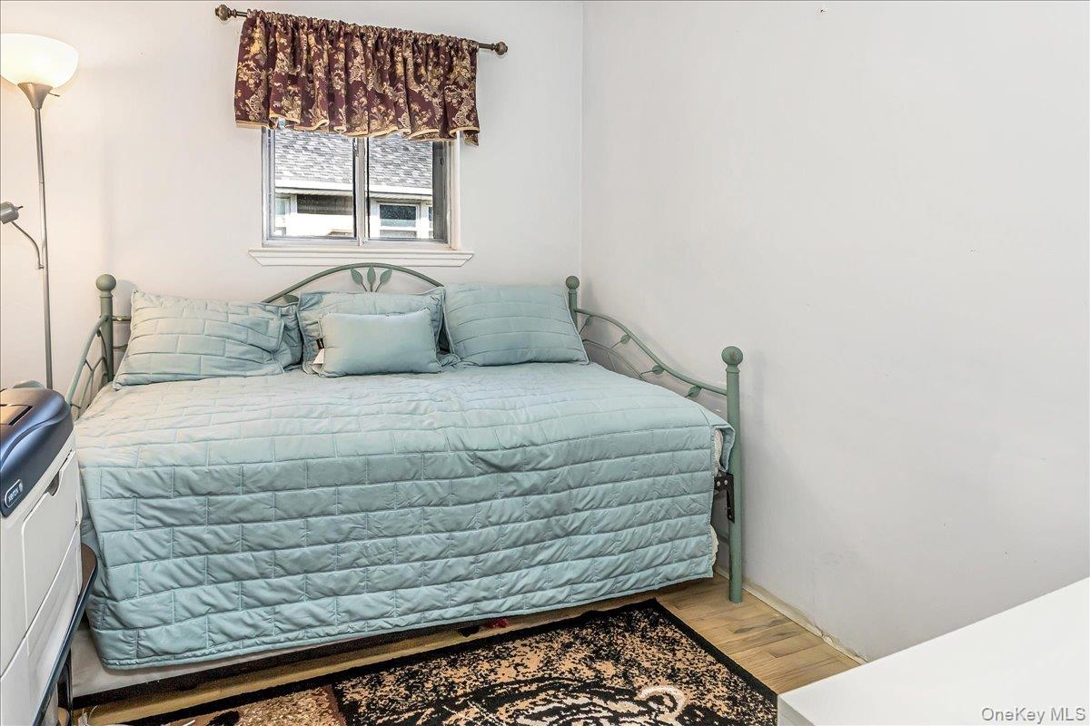 85 Unqua Road, Massapequa, NY 11758