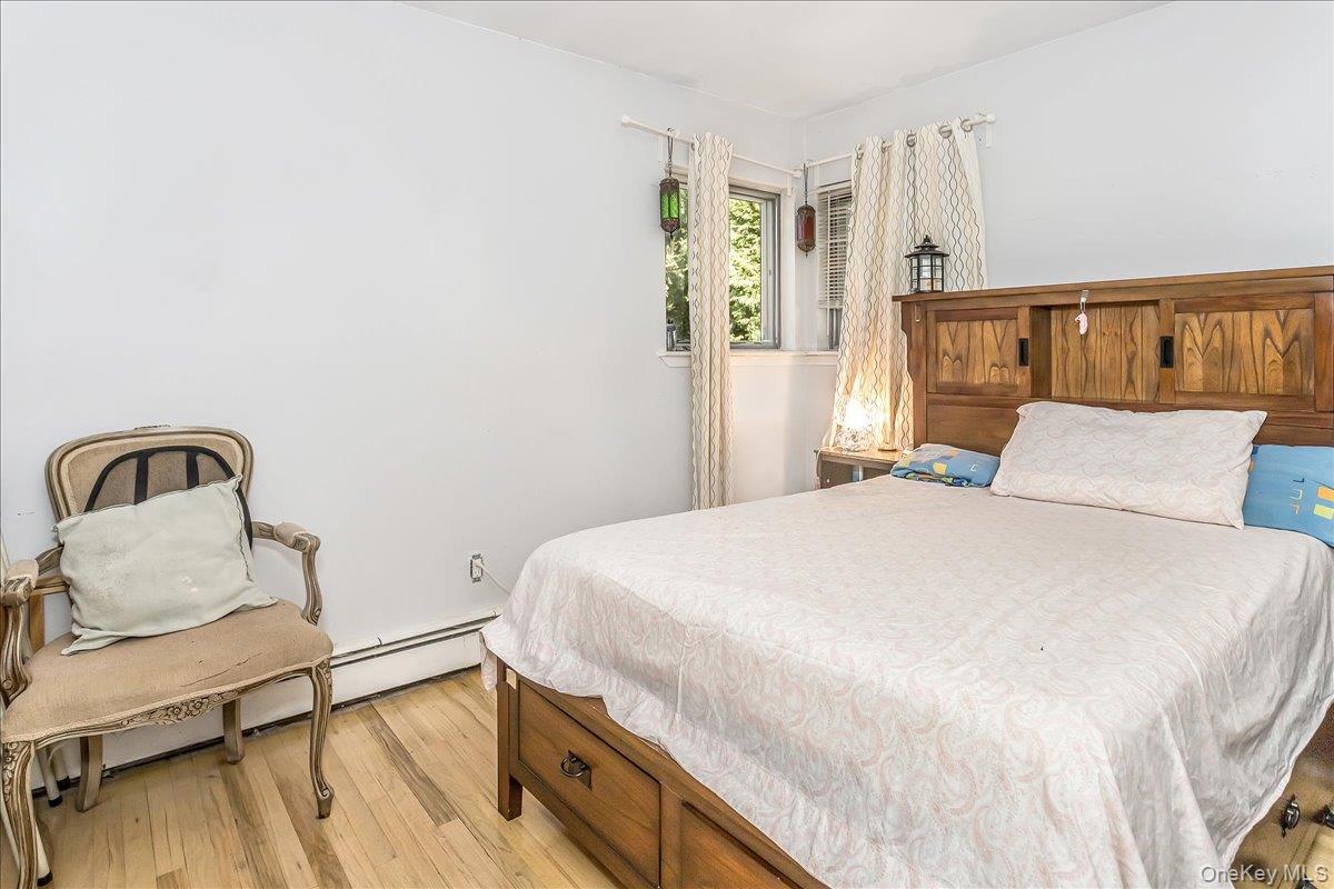 85 Unqua Road, Massapequa, NY 11758