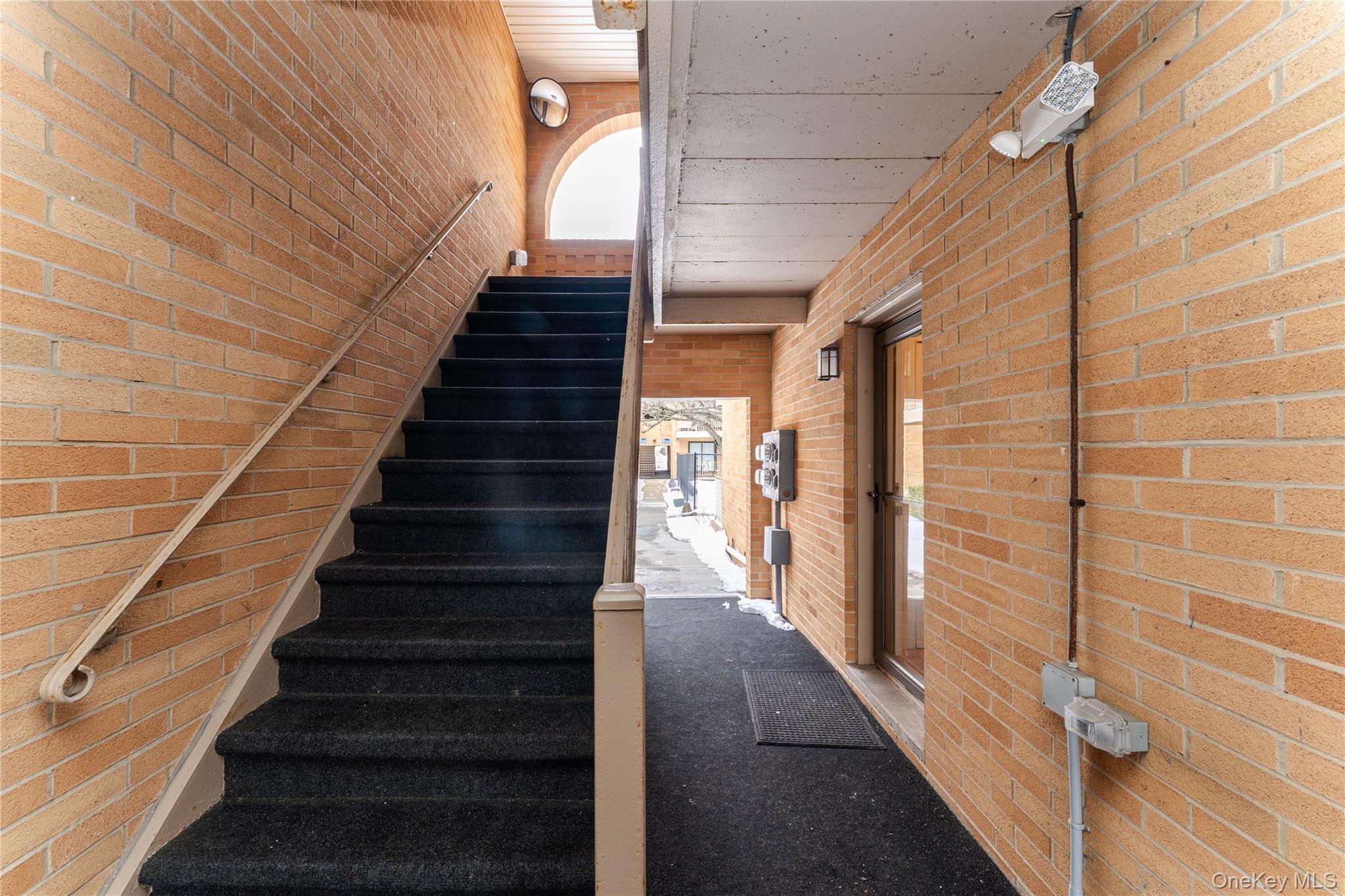 14 Florence # 25B, Freeport, NY 11520