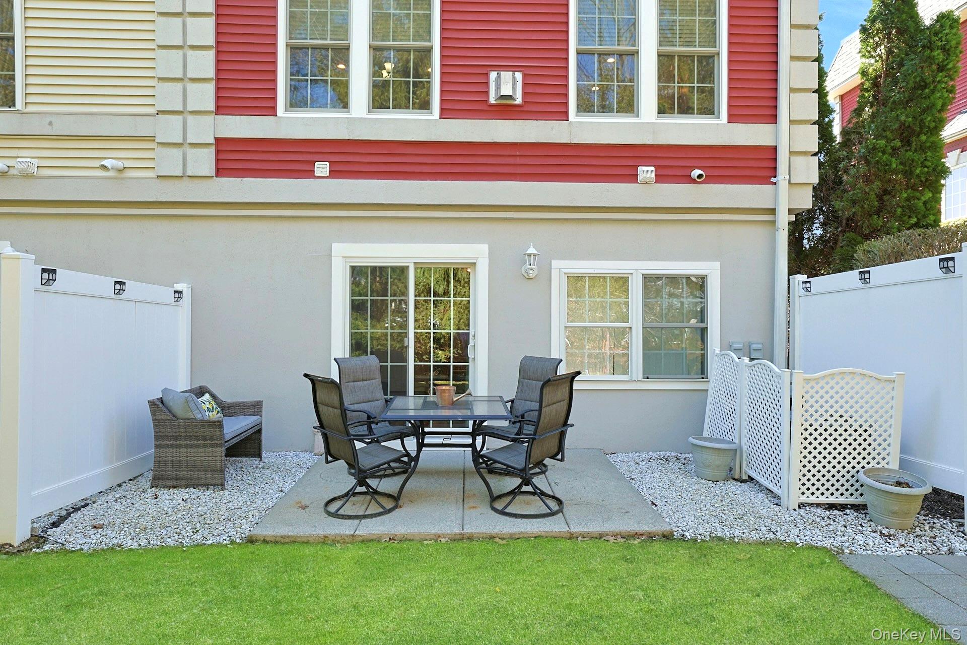 44 Alexander Court, Nanuet, NY 10954