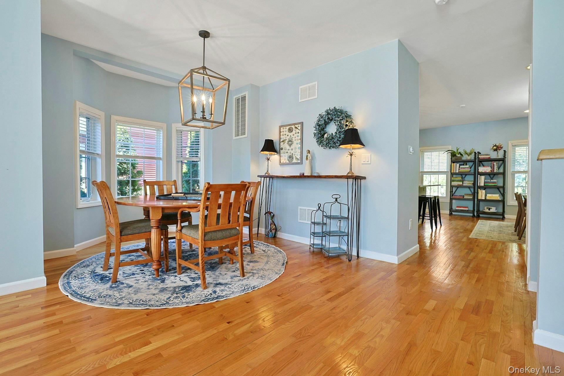 44 Alexander Court, Nanuet, NY 10954