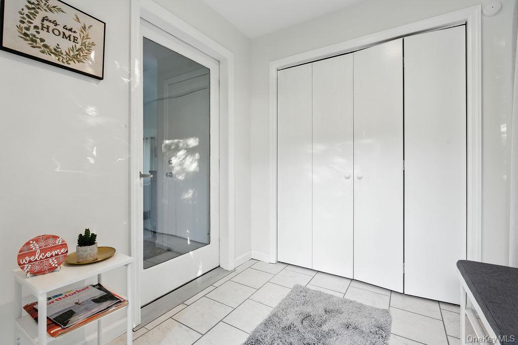 100 Manor Lane, Riverhead, NY 11901