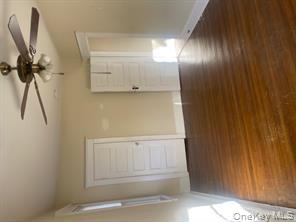 33 Landing Rd, Glen Cove, NY 11542