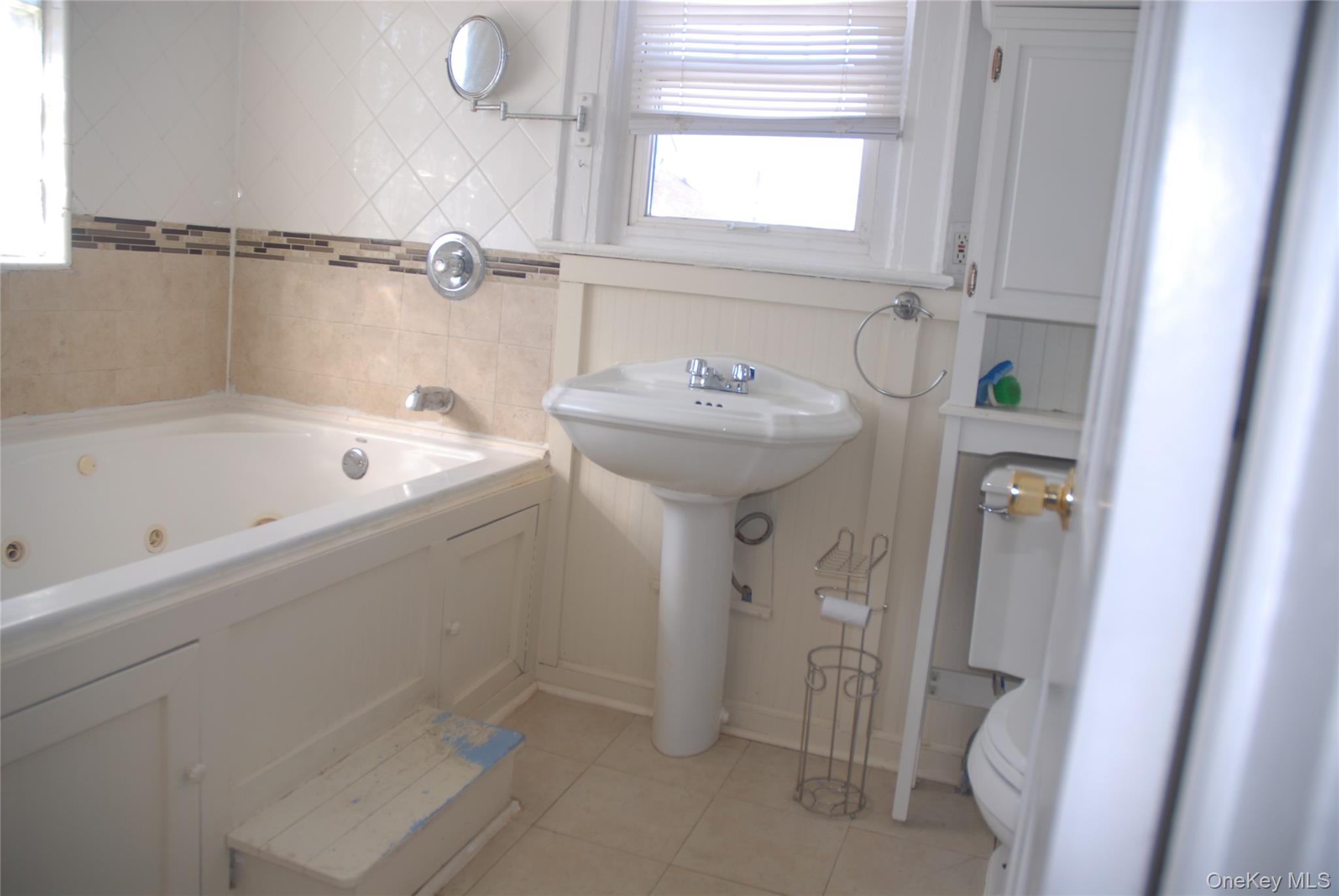 1984 Newbridge Road # 2, Bellmore, NY 11710