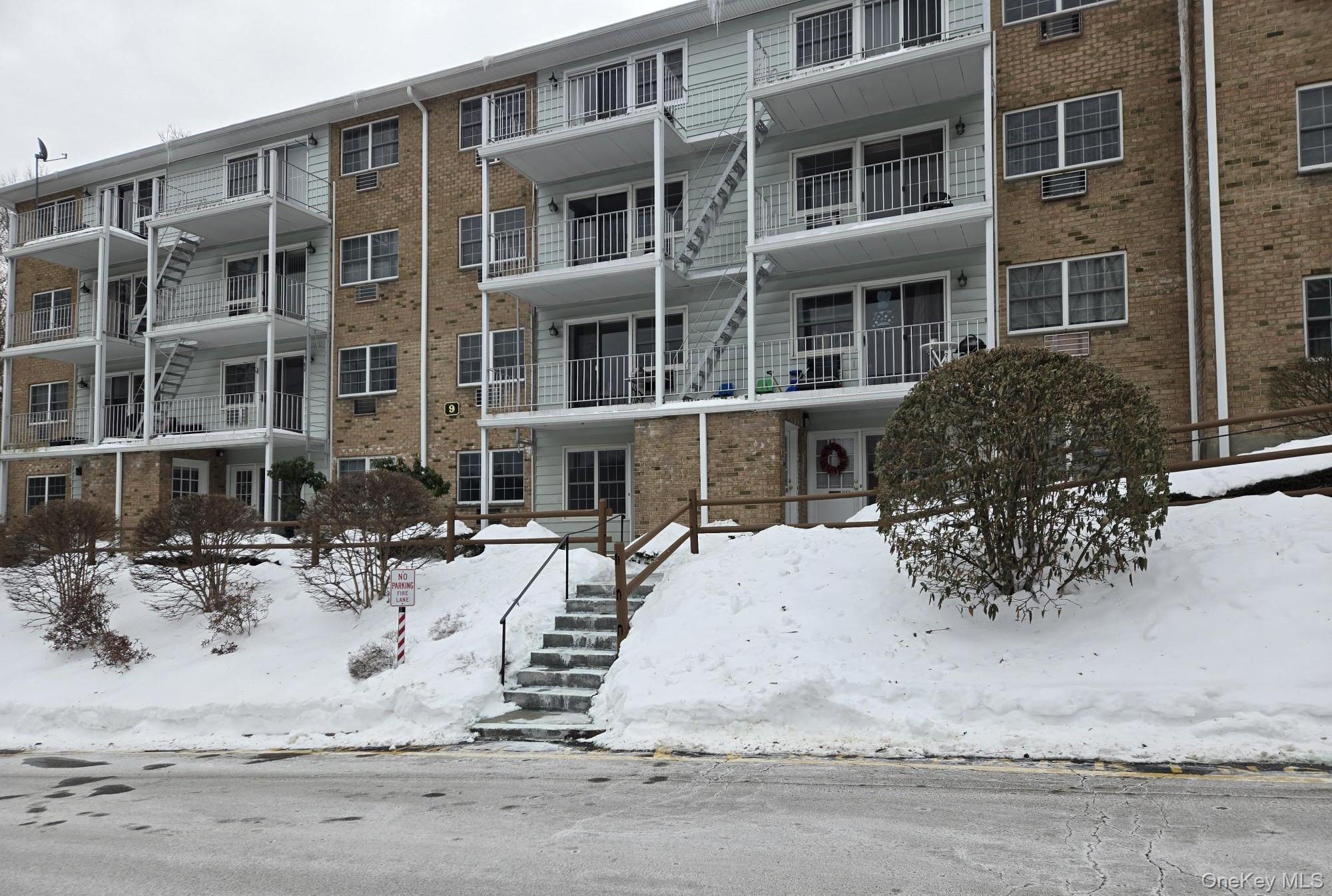 1840 Crompond Road # 9A6, Peekskill, NY 10566