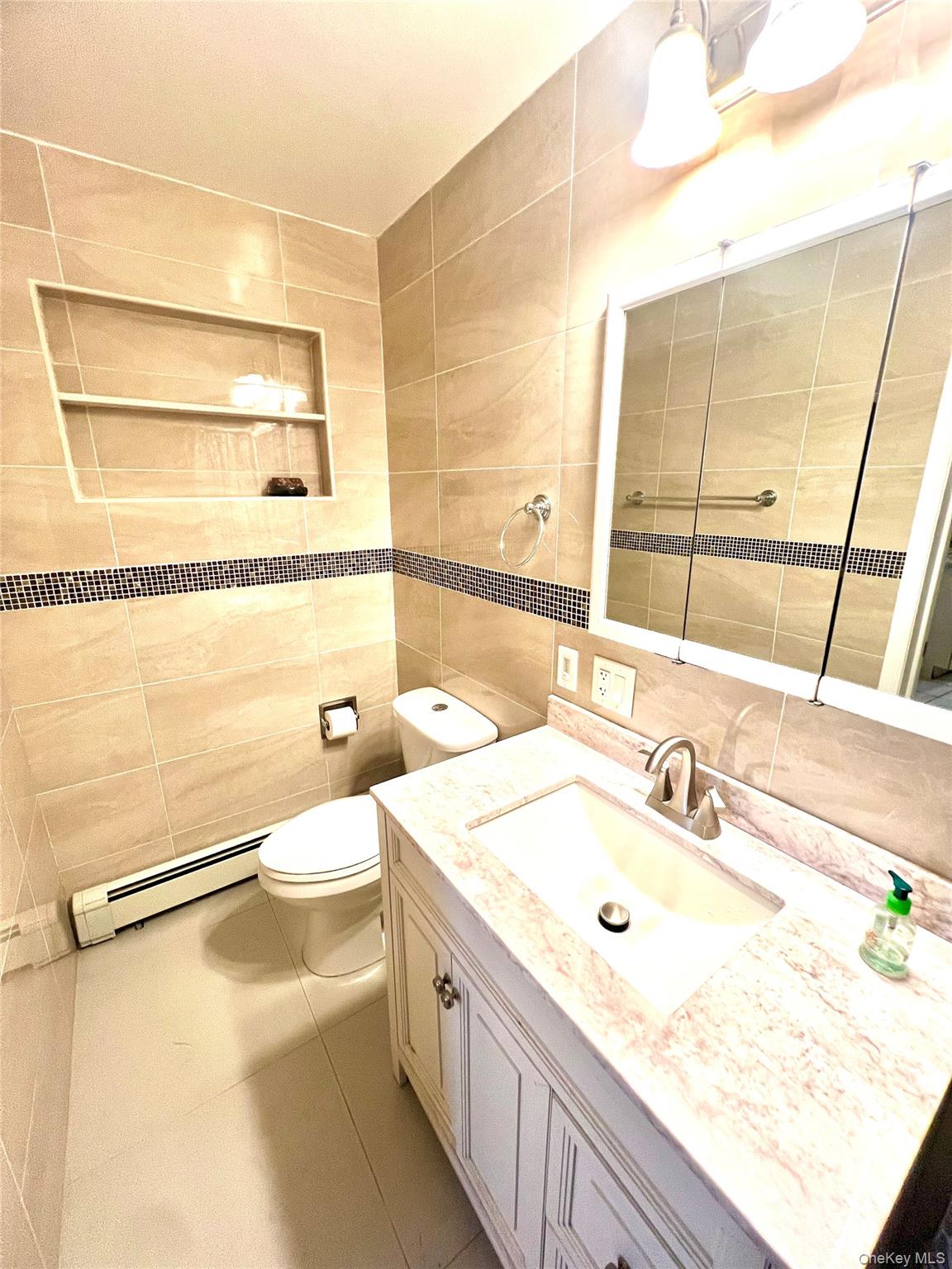 22 Canal Drive, Godeffroy, NY 12729