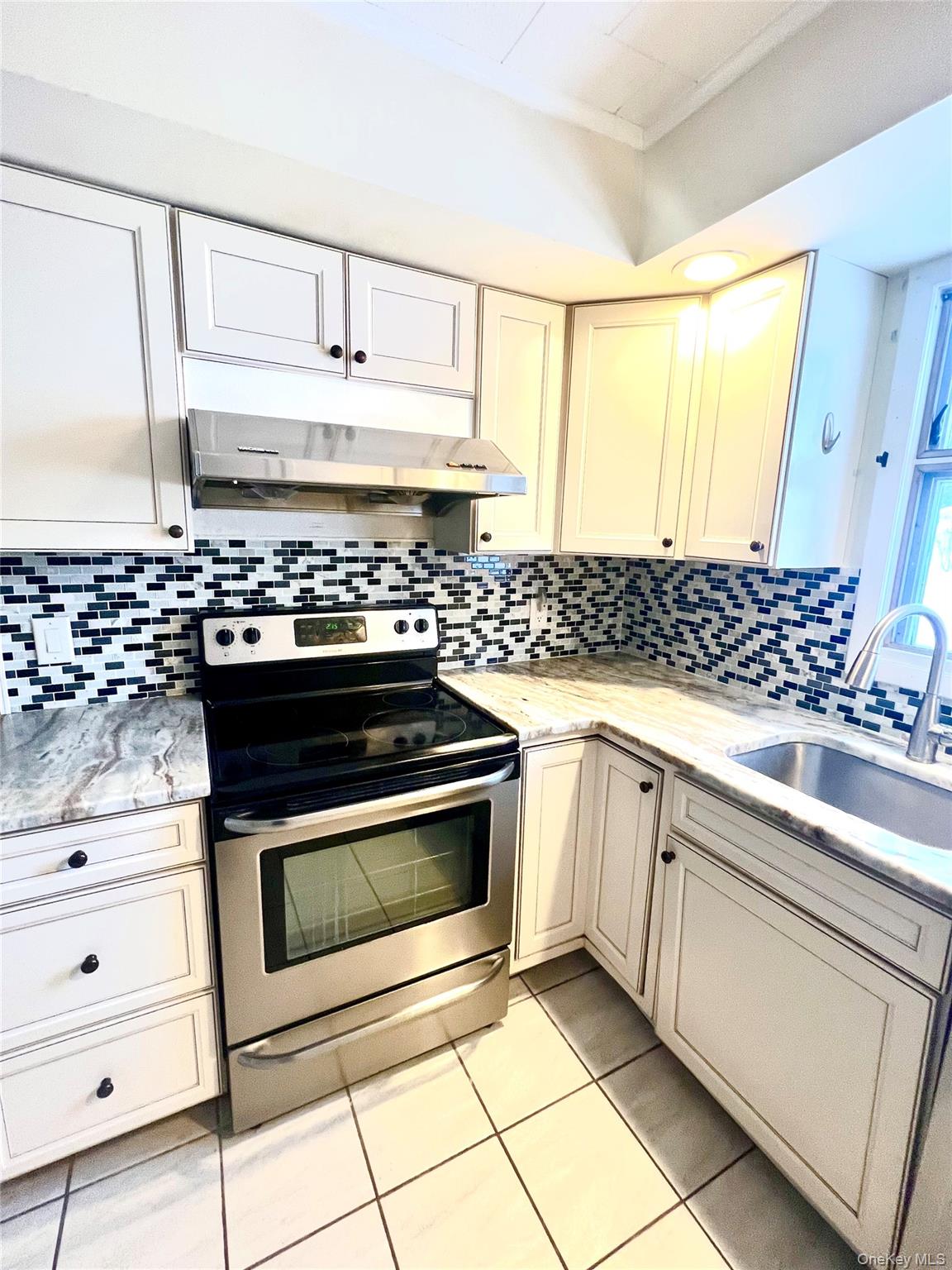 22 Canal Drive, Godeffroy, NY 12729