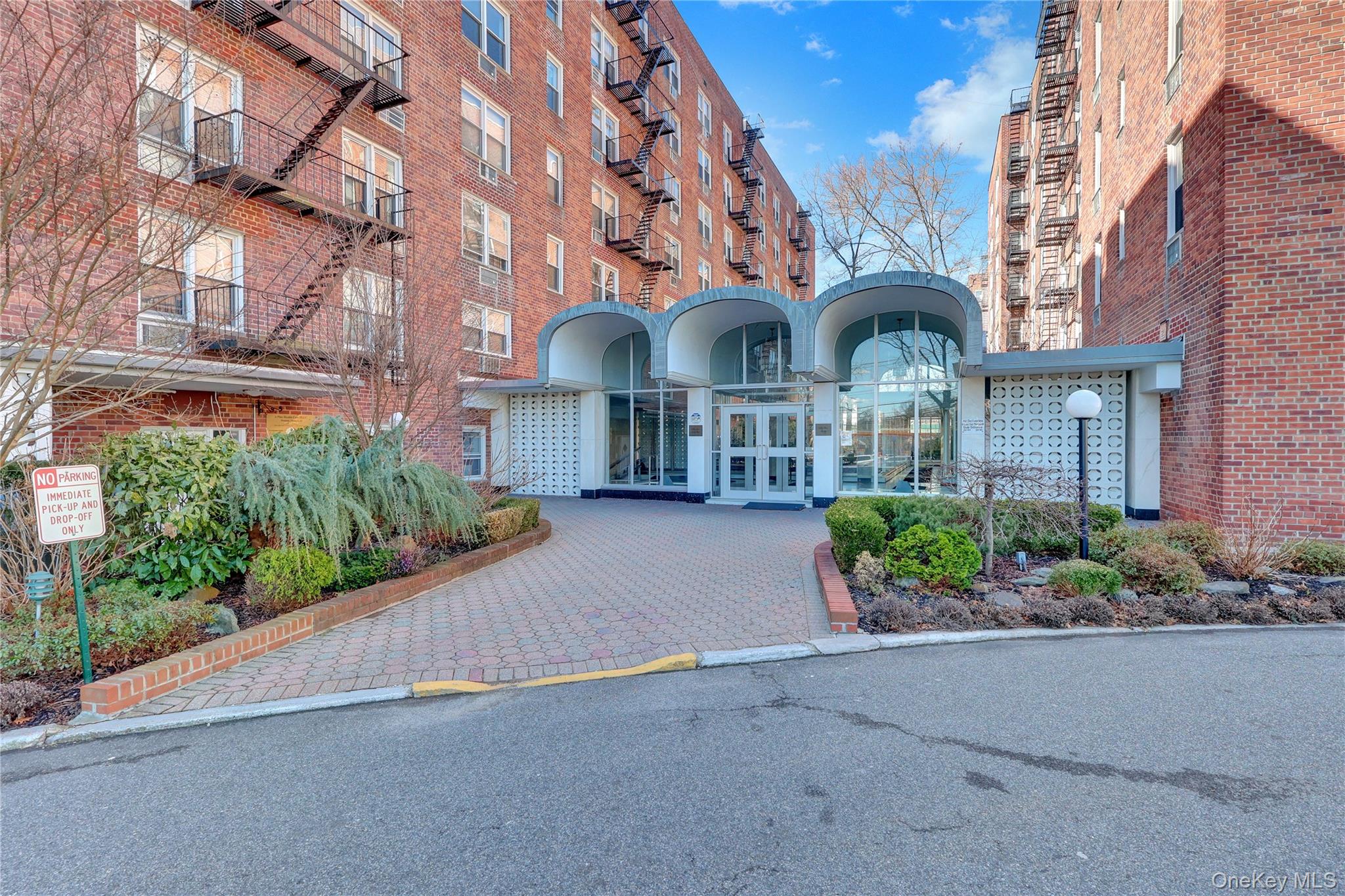 54-44 Little Neck Parkway # 4S, Little Neck, NY 11362