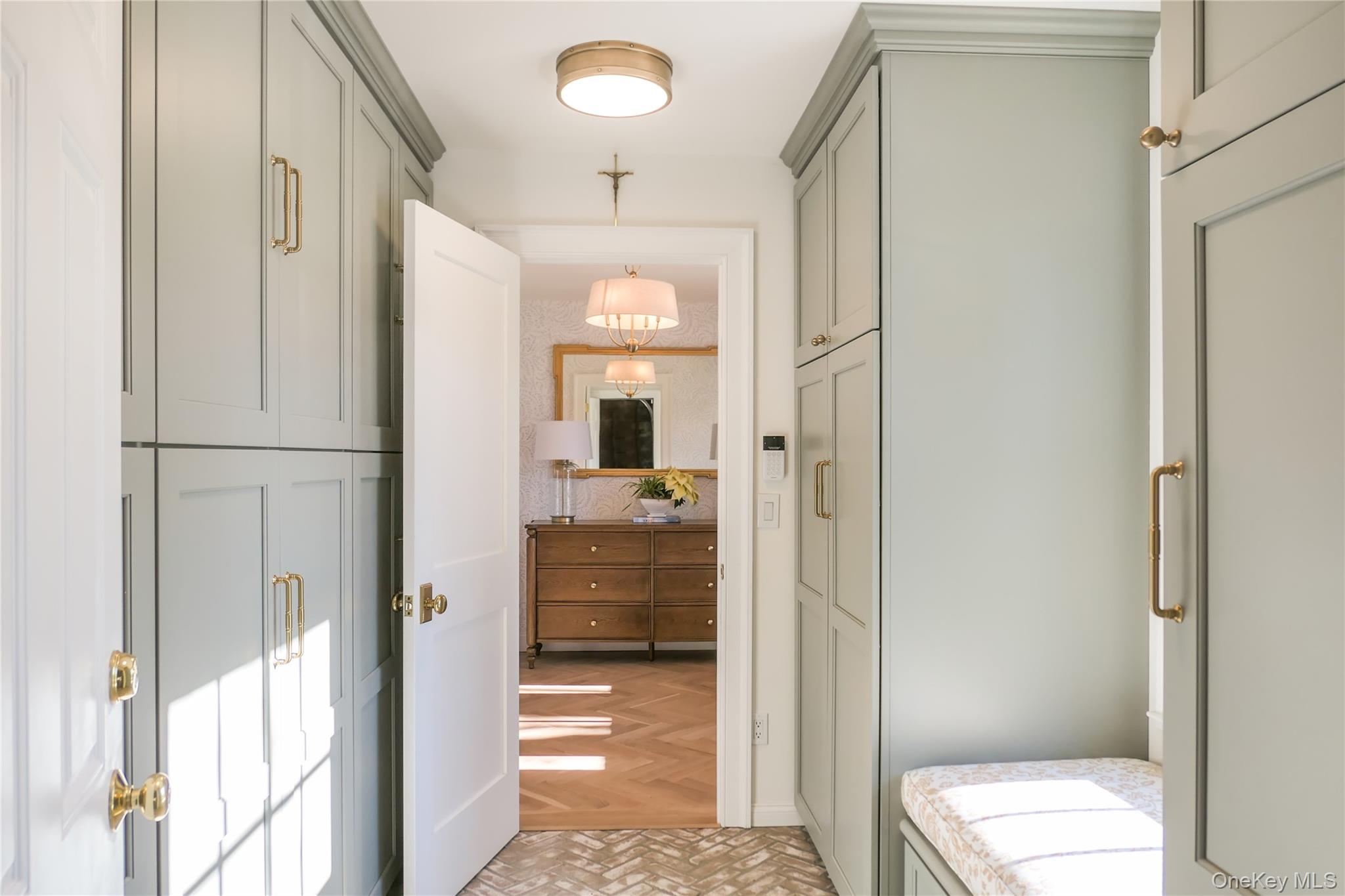 11 1st Street, Bellport Village, NY 11713