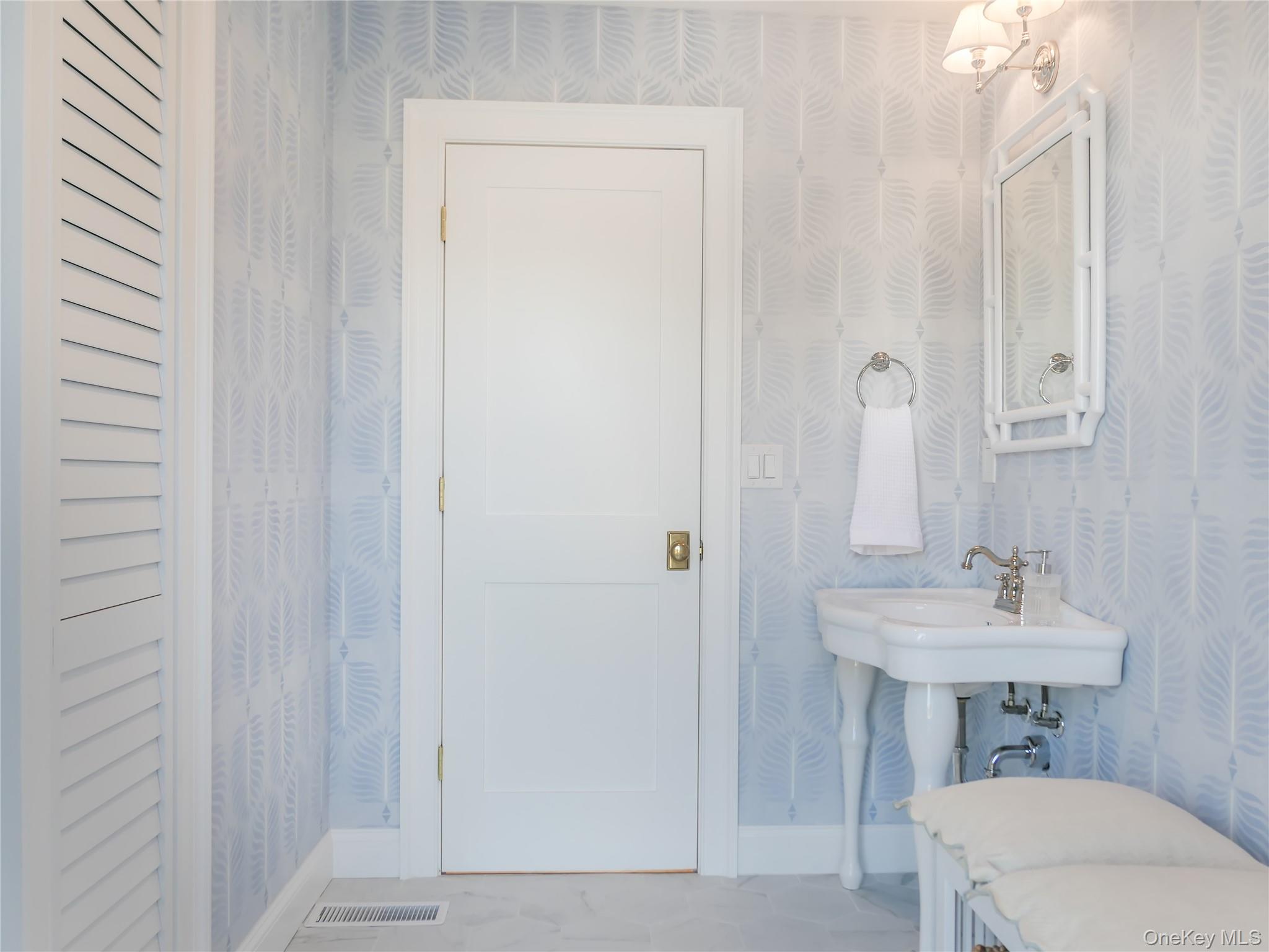 11 1st Street, Bellport Village, NY 11713