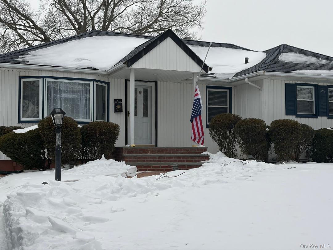 3134 Ward Lane, Wantagh, NY 11793