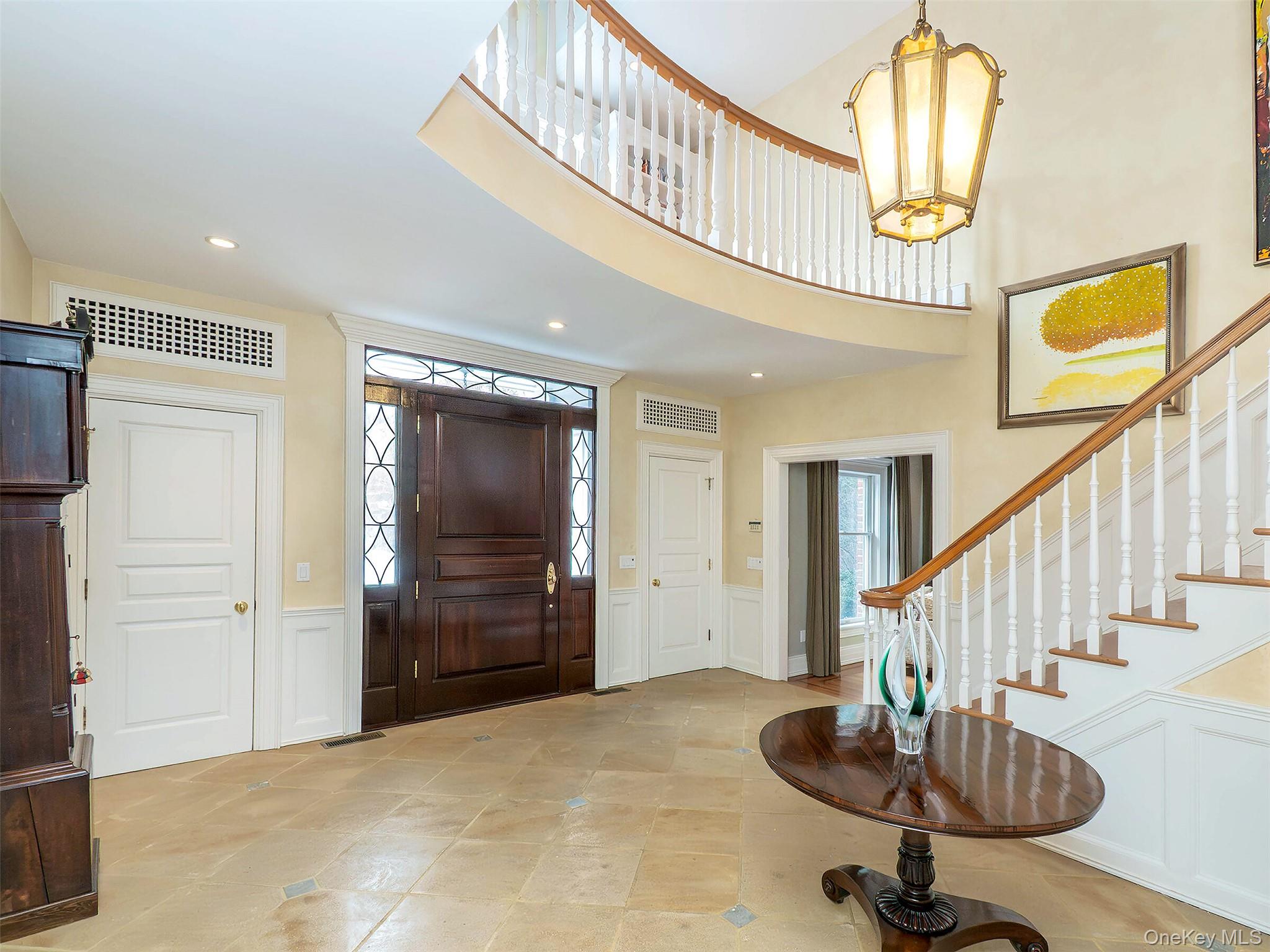 18 Harriman Drive, Port Washington, NY 11050