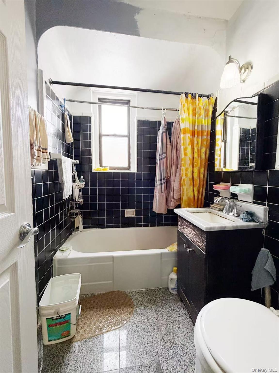 40-35 Ithaca Street # 3B, Elmhurst, NY 11373