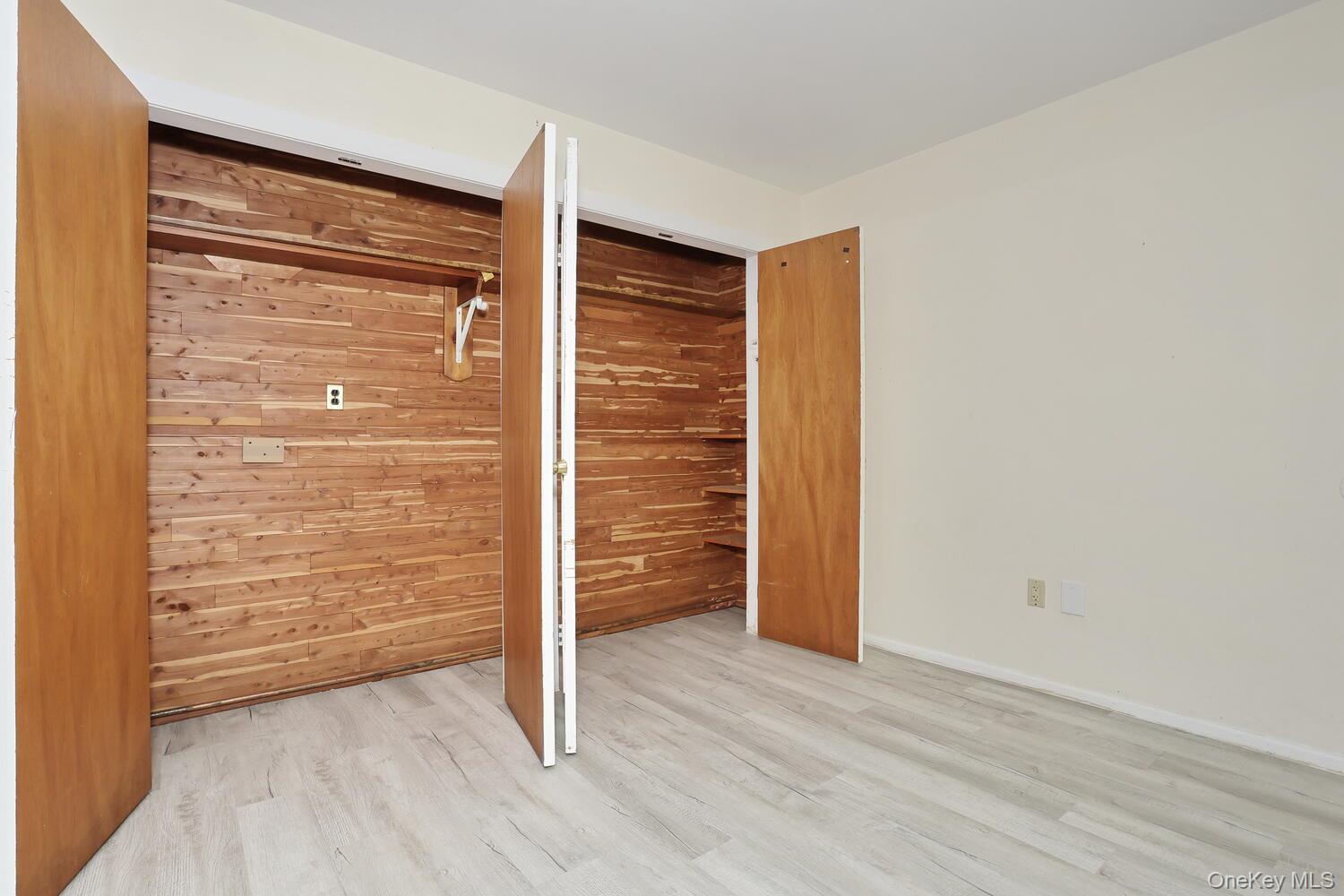 30 Bridle Road, Spring Valley, NY 10977