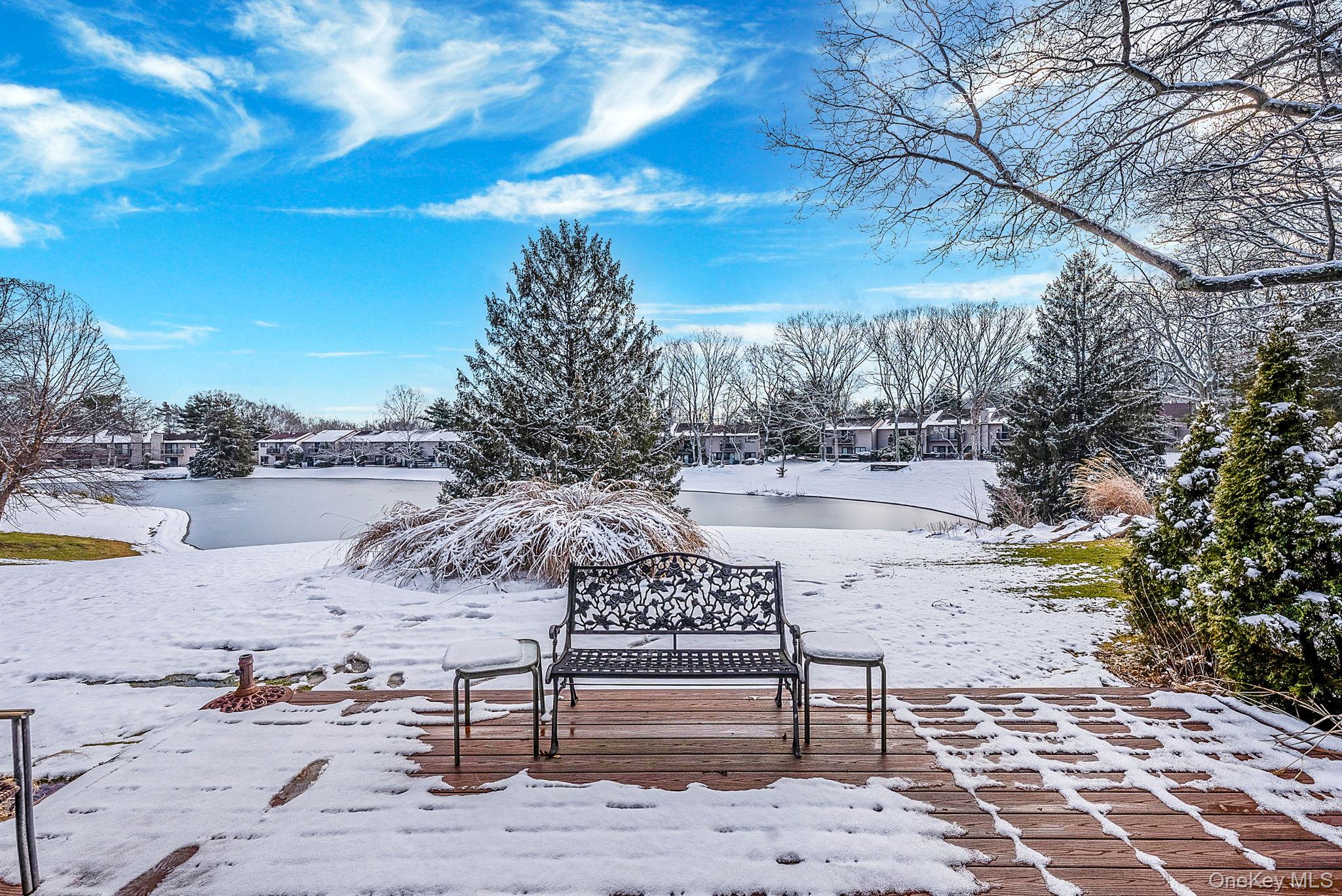 105 Northgate Circle, Melville, NY 11747